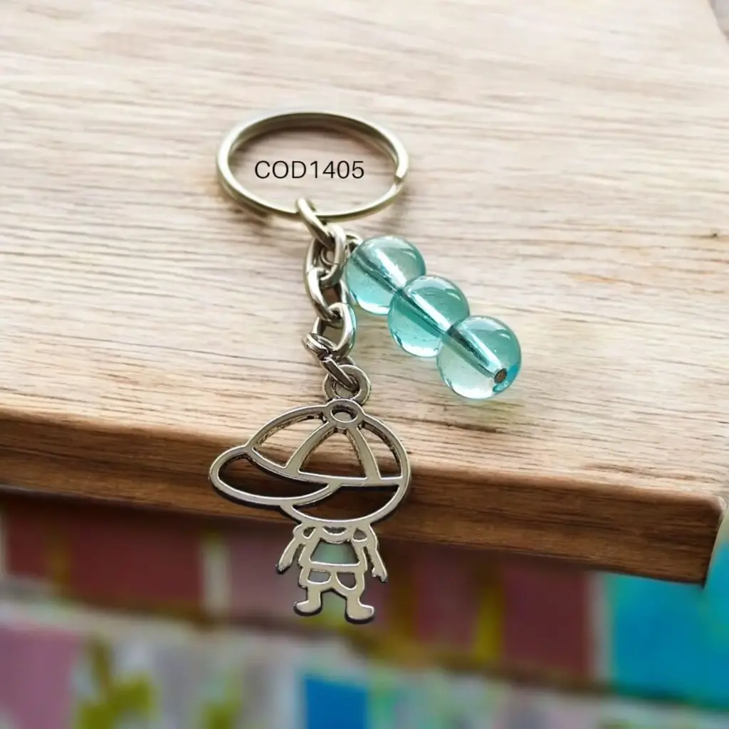 Llavero de niño con perlas azules